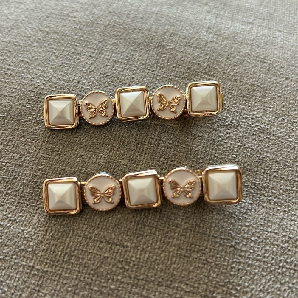 Hair pin white enamel gold tone with butterflies